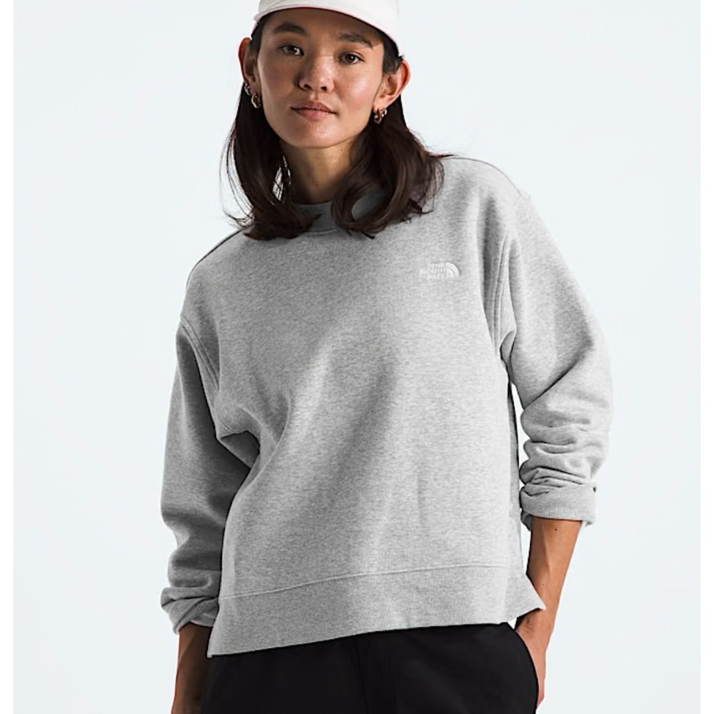 The North Face Women’s Heather Gray Crewneck